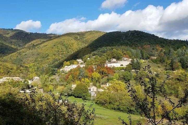 Location de vacances pour 4 personnes, avec Terrasse à Bréau-et-Salagosse