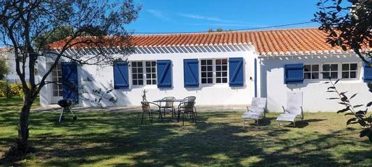 Gîte pour 4 personnes, avec terrasse dans Plage de La Parée