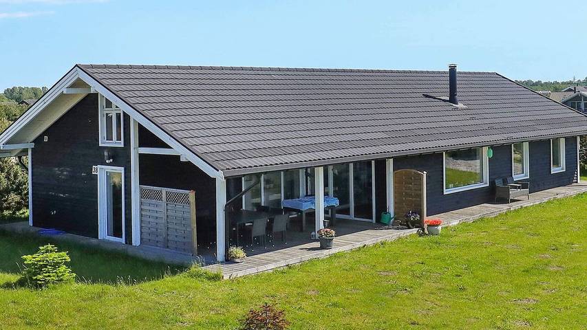 Ferienhaus für 11 Personen, mit Terrasse und Whirlpool, mit Haustier auf Seeland
