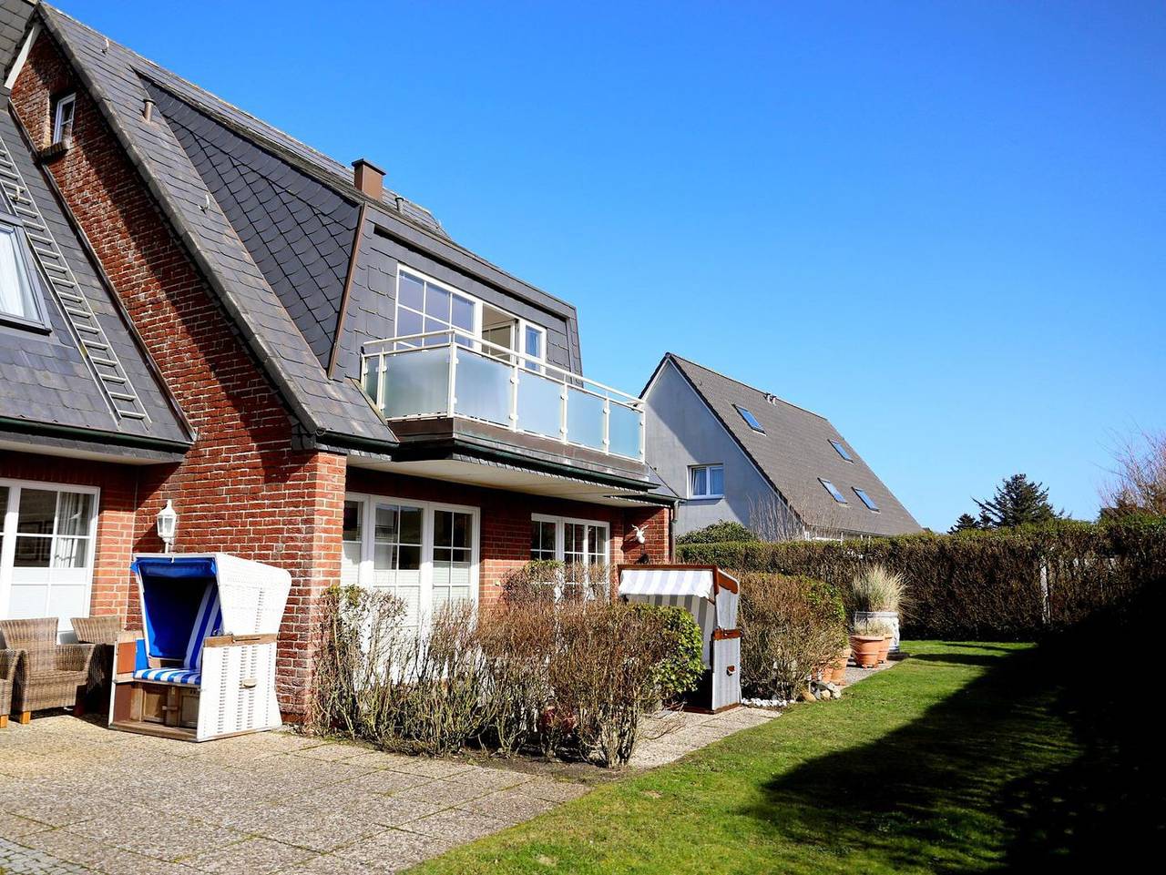 Ganze Wohnung, Wenningstedt – Ruhige 2-Zimmer-Wohnung nahe Strand mit Süd-Balkon in Wenningstedt, Sylt
