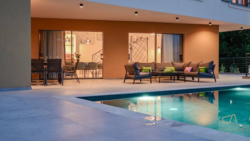 Villa pour 10 personnes, avec jardin et piscine à Vrbnik - 2