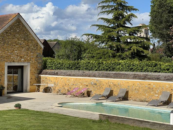 Gîte pour 11 personnes, avec Terrasse ainsi que Jardin et Piscine