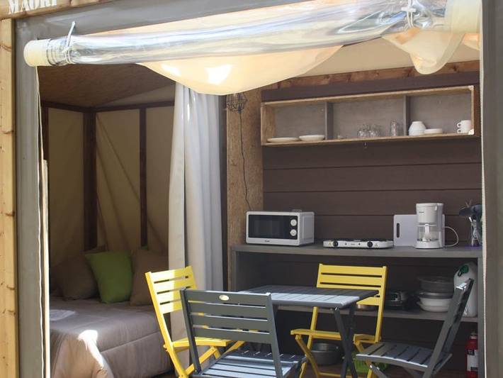Tente pour 4 personnes, avec bassin pour enfant en Vendée - 3