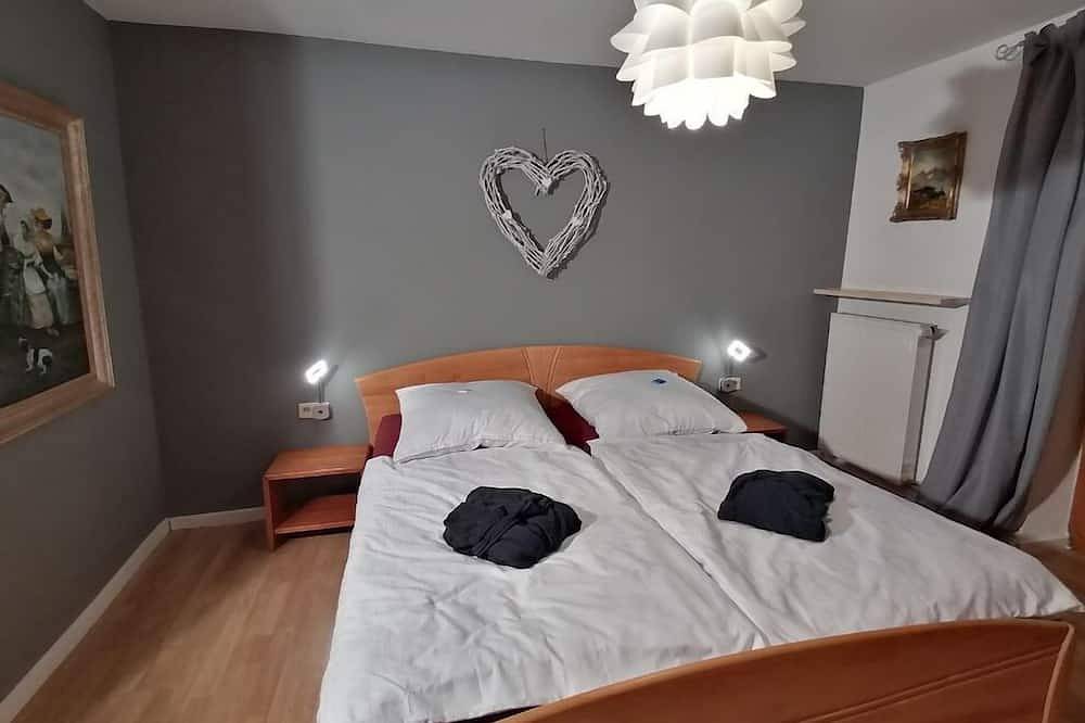 Ganze Wohnung, Komfortables und voll ausgestattetes Feriendomizil auf der Jurahöhe in Dietfurt, Ostbayern