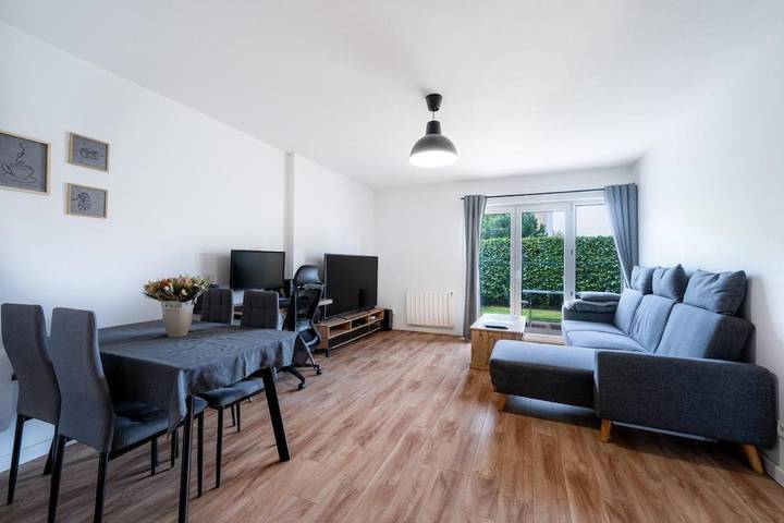 Gîte pour 2 personnes, avec jardin et terrasse à Le Haillan