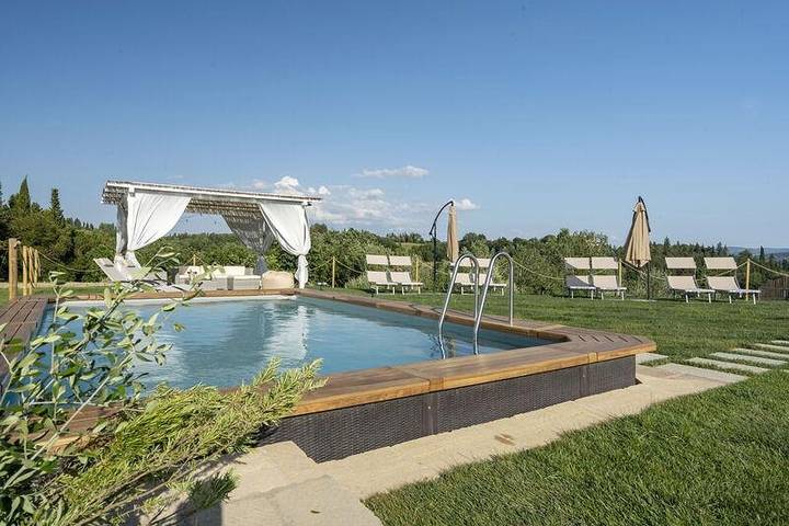 Casa vacanza per 12 persone, con giardino, con animali domestici in San Miniato