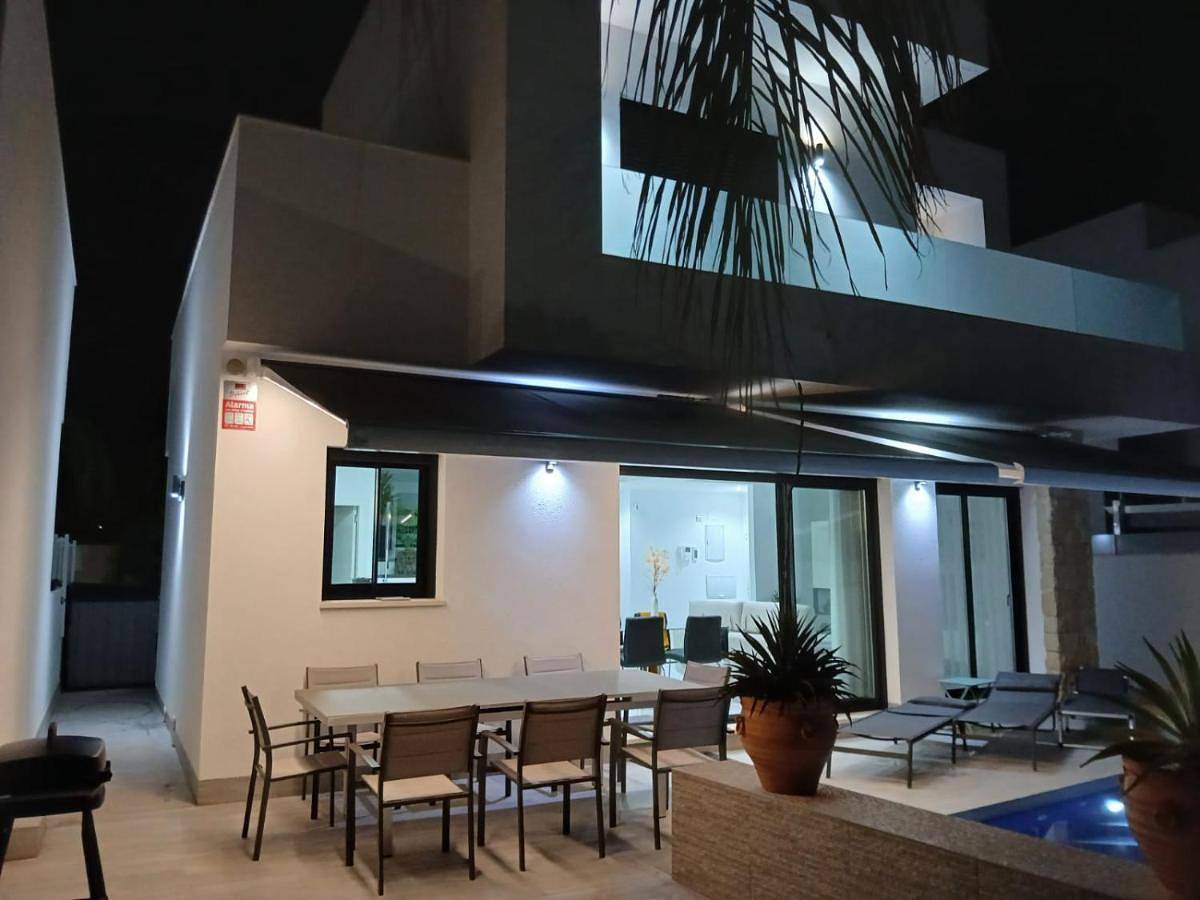 Three-Bedroom Villa in La Herrada, Los Montesinos