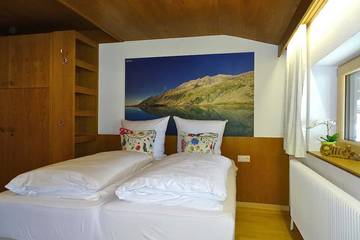 Apartment for 8 People in Mayrhofen, Ziller valley alps, Photo 1