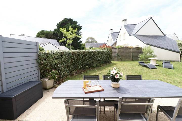 Gîte pour 7 personnes, avec jardin et terrasse dans Plage Du Petit Rohu Saint Pierre Quiberon - 2