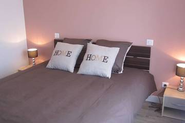 Gîte pour 4 Personnes dans Vic-sur-Cère, Massif central, Photo 1