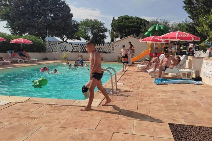 Gîte pour 2 personnes, avec terrasse et piscine à Massillargues-Attuech - 4