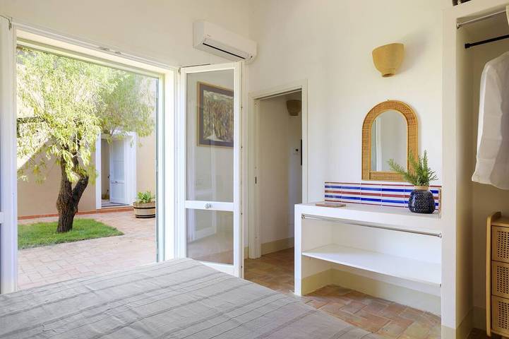 Location de vacances pour 10 personnes, avec piscine ainsi que jacuzzi et jardin à Menfi - 3