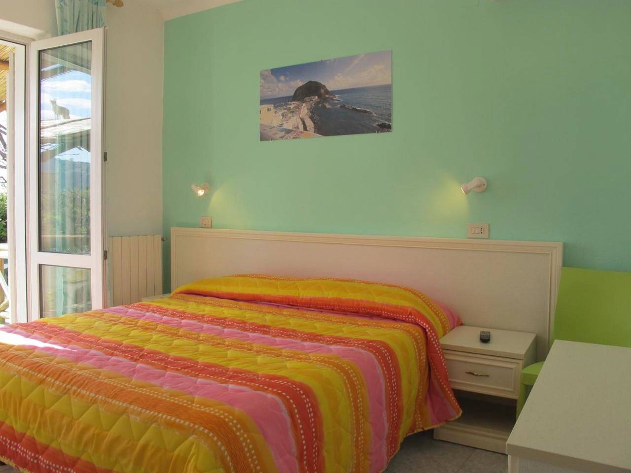 Aparthotel Villa Marinù in Forio, Ischia