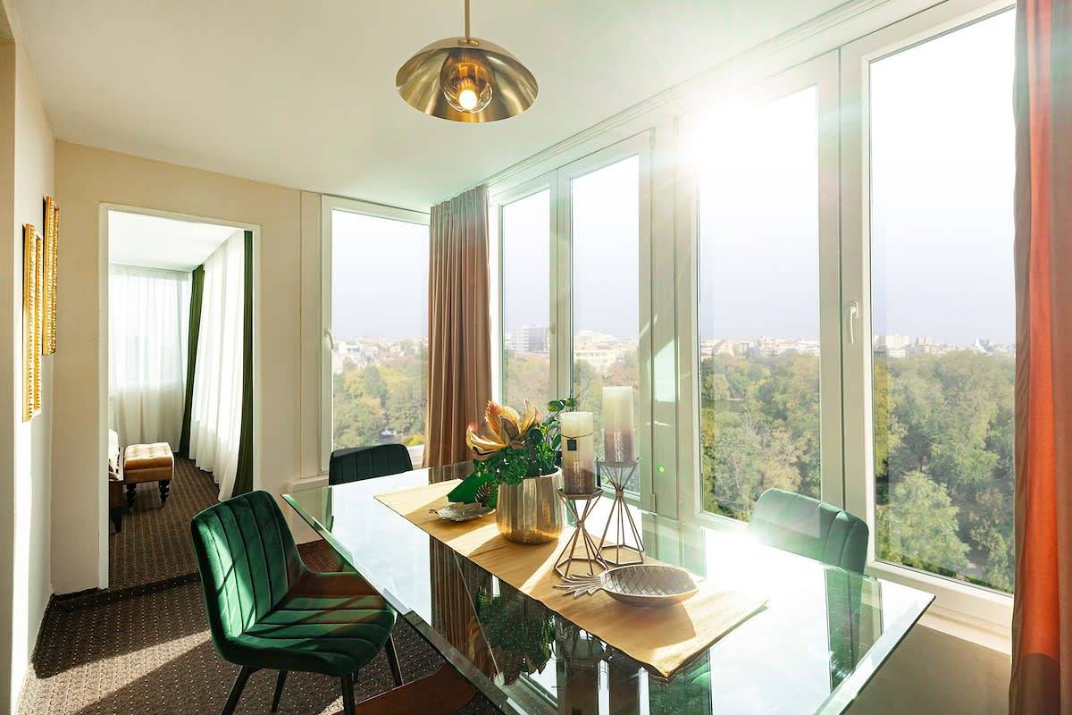 Apartamento entero, Qult • The Renaissance Affair in Bucarest, Rumania