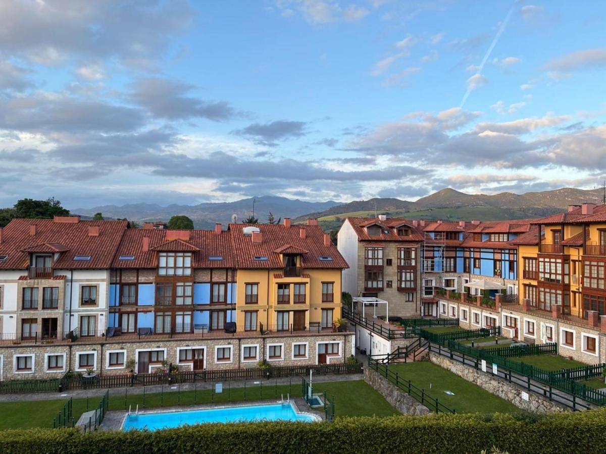 Apartamento entero, Precioso Ático con Vistas en El Capricho de Colombres, Asturias in Colombres, Ribadedeva