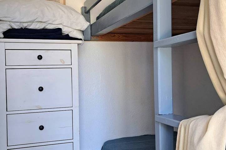 Gîte pour 4 personnes, avec jardin et terrasse, animaux acceptés dans La Bergerie - 2