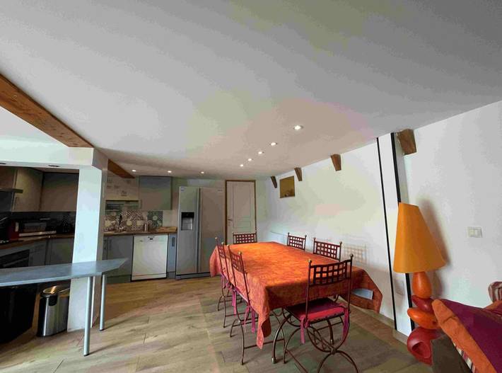 Gîte pour 11 personnes, avec terrasse et jardin, animaux acceptés à Soulages-Bonneval - 4
