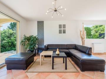 Villa pour 6 Personnes dans Les Vans, Massif central, Photo 1