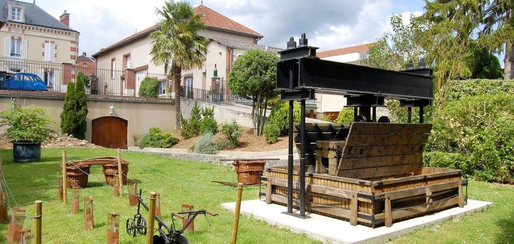 Location de vacances pour 2 personnes, avec Terrasse et Jardin dans Cumières