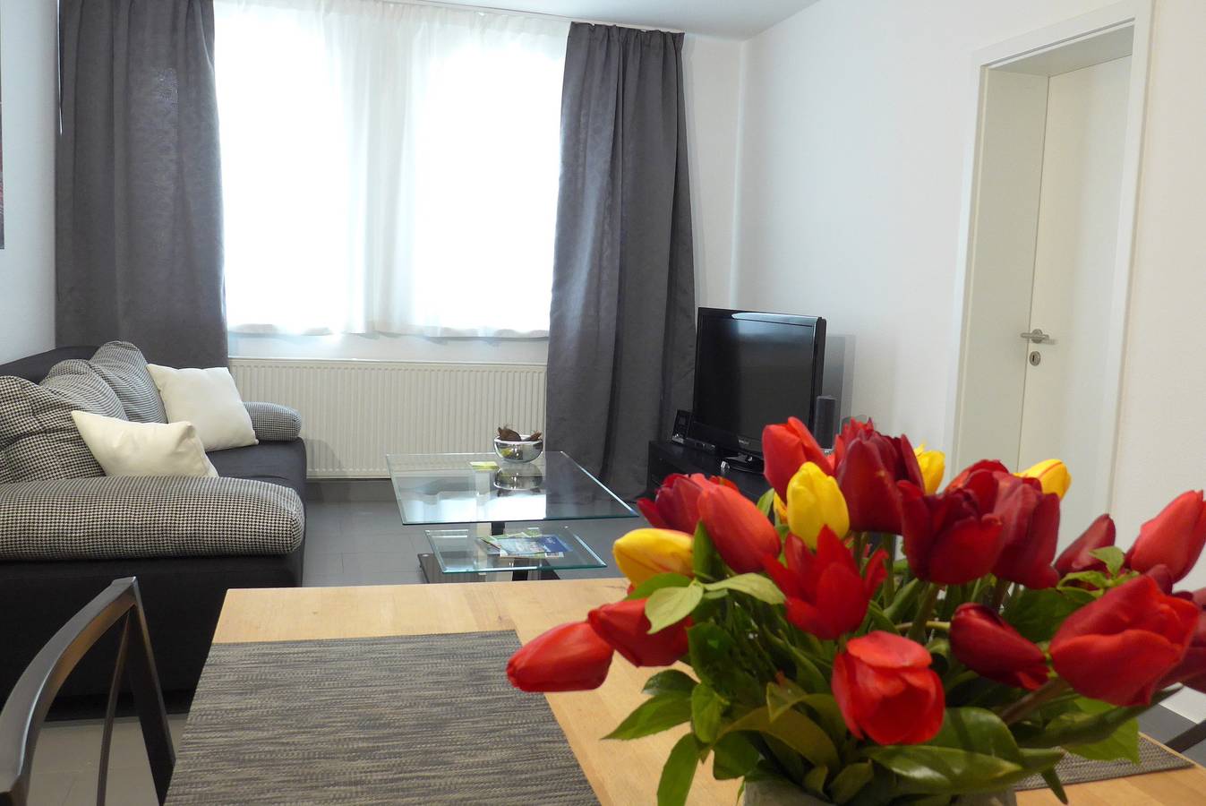Geheel vakantieappartement, Citynahe Ferienwohnung für 4 Personen I Wlan I Parkplatz I in Saarbrücken, Saargau