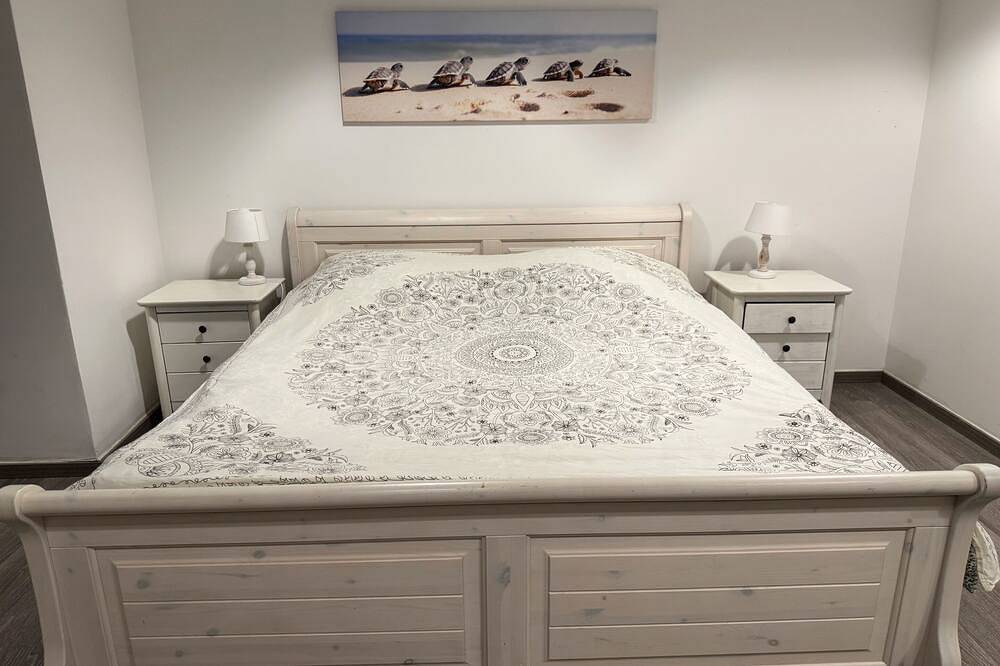 Ganze Wohnung, Ferienwohnung mit Garten am Zoo in Wuppertal, Bergisches Land