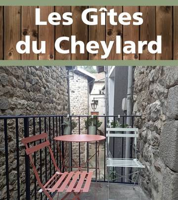 Gîte pour 7 personnes, avec balcon, animaux acceptés à Le Cheylard