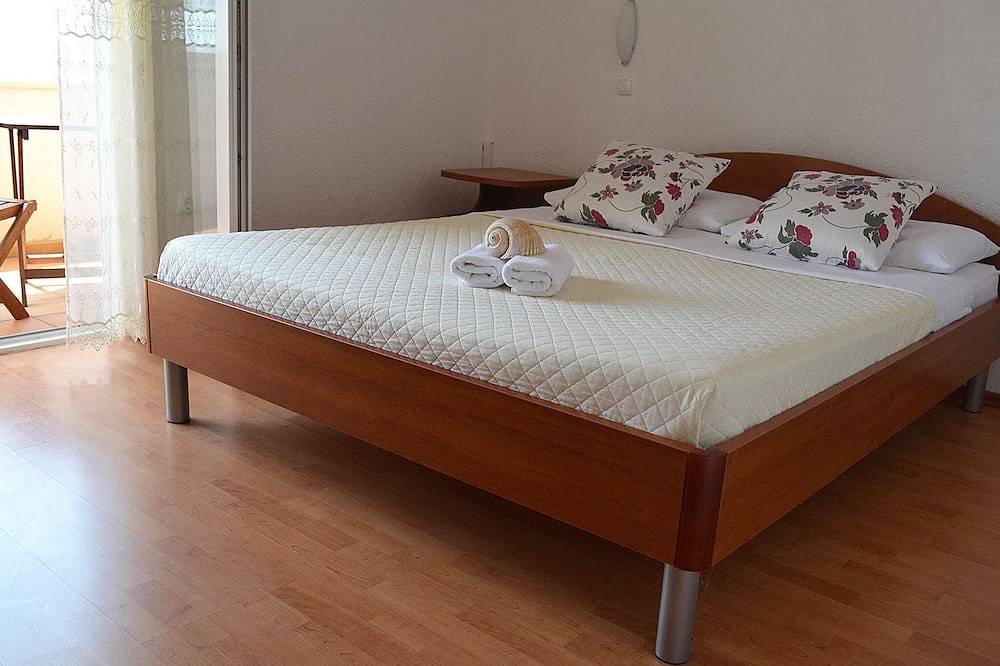 Appartement entier, Retraite avec vue sur la mer à Celina in Céline, Omiš-Riviera
