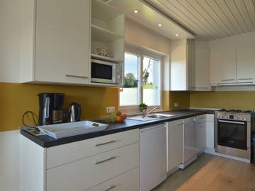 Holiday Home for 10 People in Malmedy, Wallonia, Photo 3