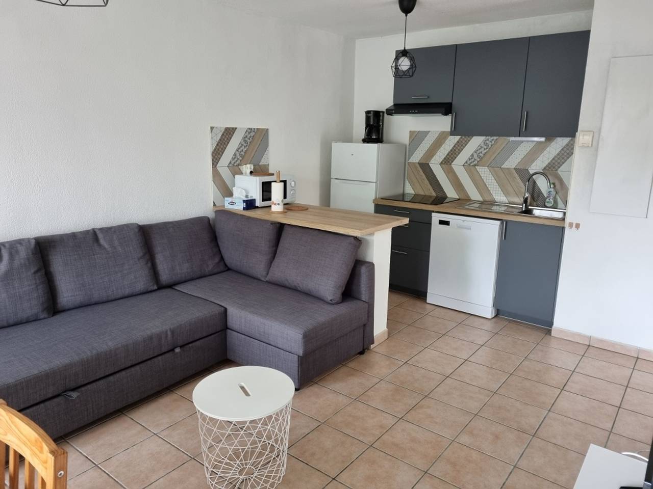 Appartement entier, Appartement T2 avec piscine à Biscarrosse Bourg, proche plages du lac et océan, 4 pers, centre-ville in Biscarrosse (bourg), Biscarrosse