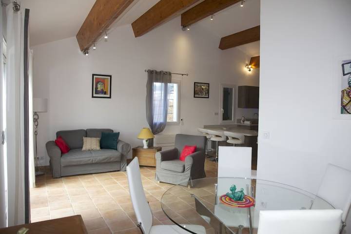 Gîte pour 4 personnes, avec jardin à Sanary-sur-Mer - 2