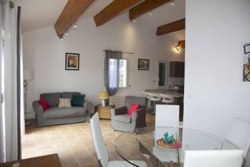 Location De Vacances pour 4 Personnes dans Sanary-sur-Mer, Région de Toulon, Photo 1