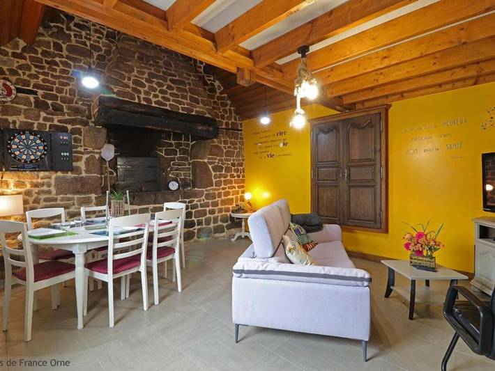 Location de vacances pour 6 personnes, avec Terrasse et Jardin à Saint-Mars-d'Égrenne