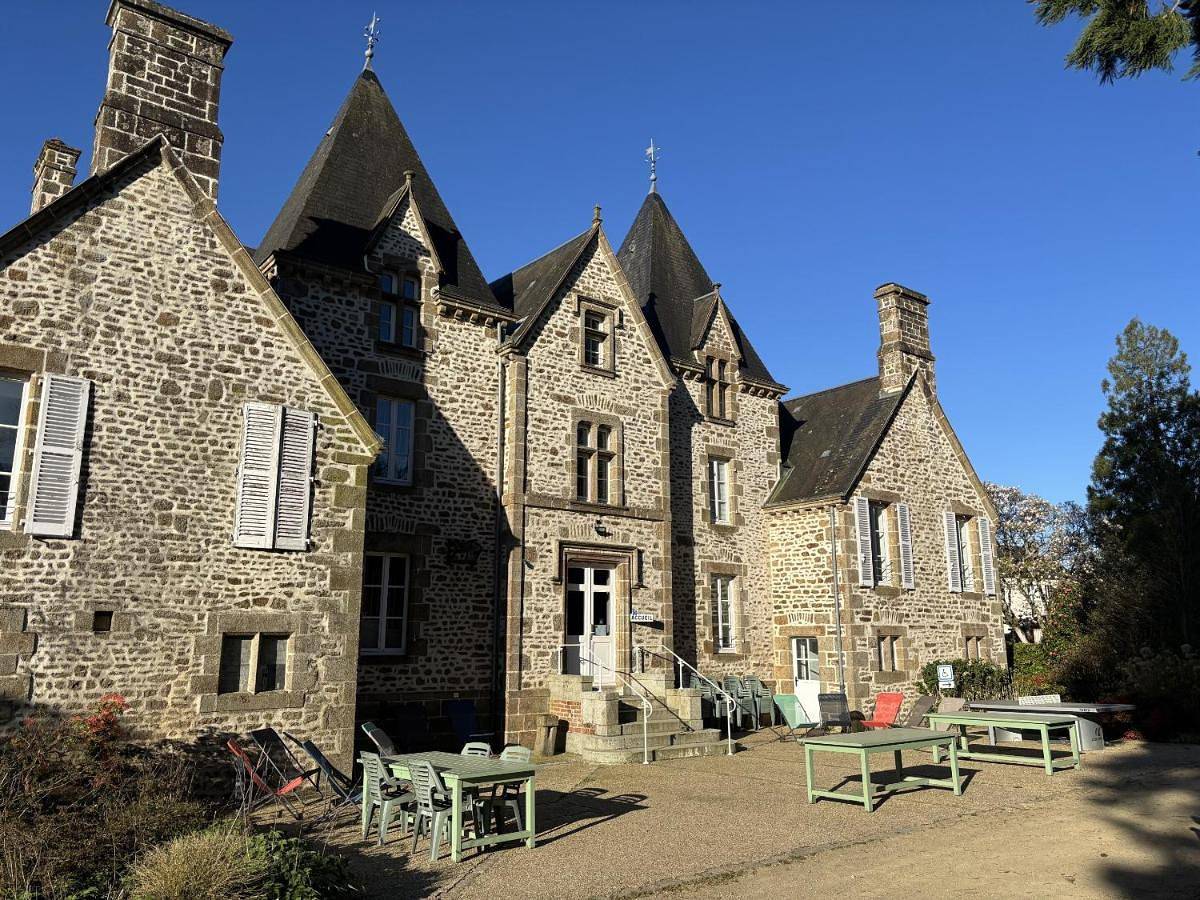 Château du Bourg in Saint-Denis-de-Gastines, Mayenne