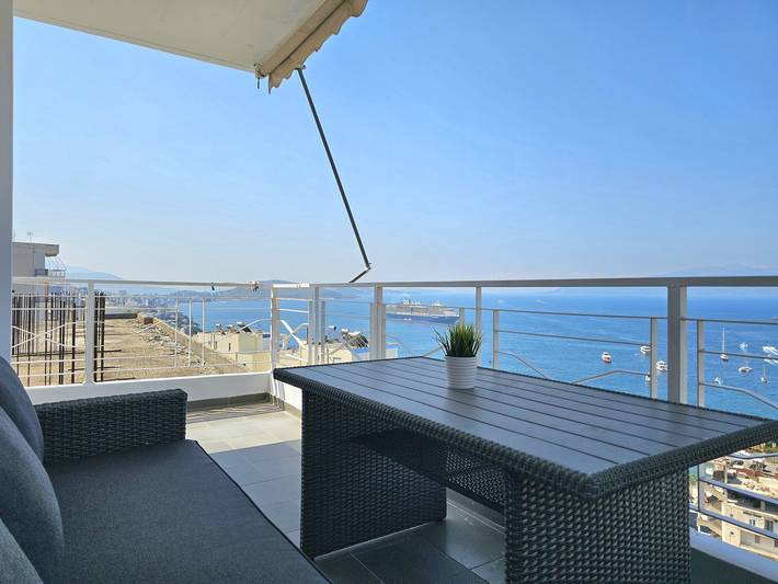 Ganze Wohnung, Ferienwohnung für 4 Personen mit Balkon in Sarandë, Vlorë