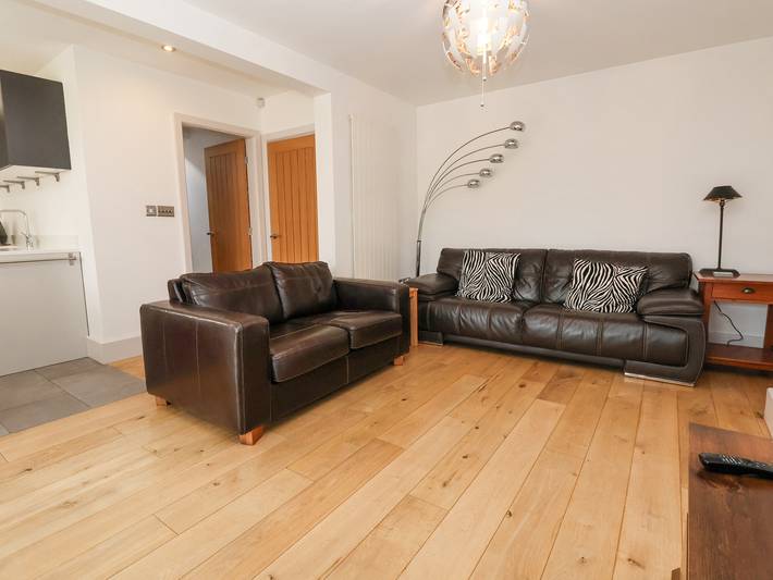 Gîte pour 5 personnes, avec jardin à Chester - 3