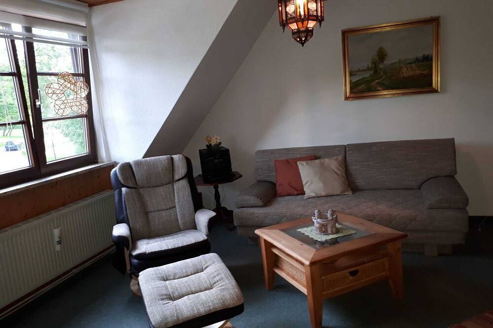 Ganze Wohnung, Urlaub im Fachwerkhaus - Ferienwohnung Fachwerkhaus in Malchiner See, Basedow