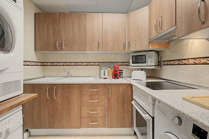 Ganze Wohnung, Apartment 'La Colina' mit Meerblick, WLAN und Klimaanlage in La Colina Torremolinos, Torremolinos