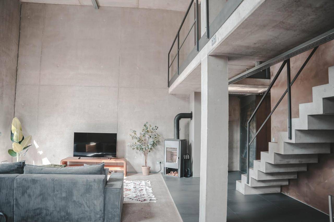 Ganze Wohnung, Sunset Club - Loft - 155 m2 Sichtbeton - Zentral in Memmingen, Bayerisch Schwaben
