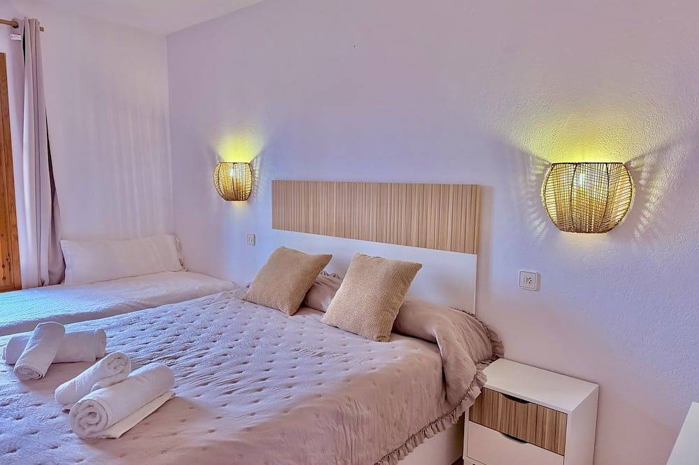 Entire apartment, Sa Caleta Apartment with swimming pool next to the beach in Cala Blanes, Ciutadella