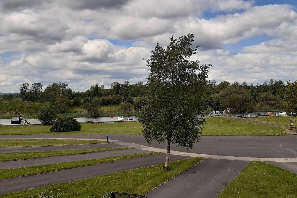 Lakeside bungalow with private mooring in County Cavan