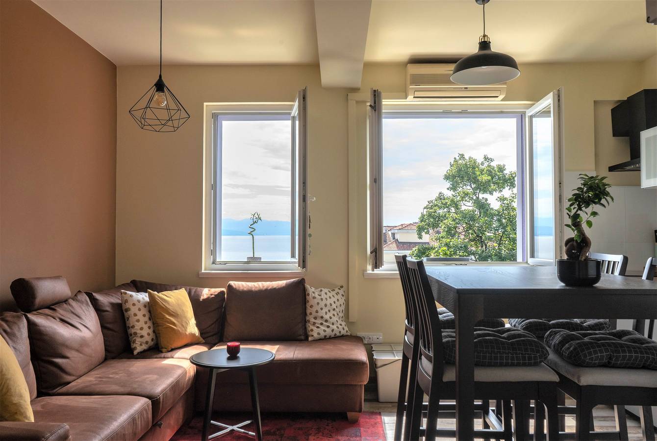 Apartamento entero, Apartamento con vista al mar in Opatija Riviera
