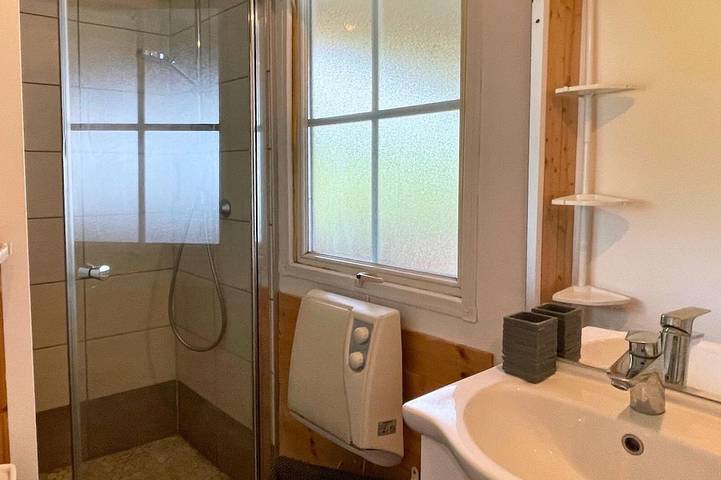Apartamento entero, Spacious mobile home + terrace !, Spacious mobile home + terrace ! in Verchaix, Region Bonneville