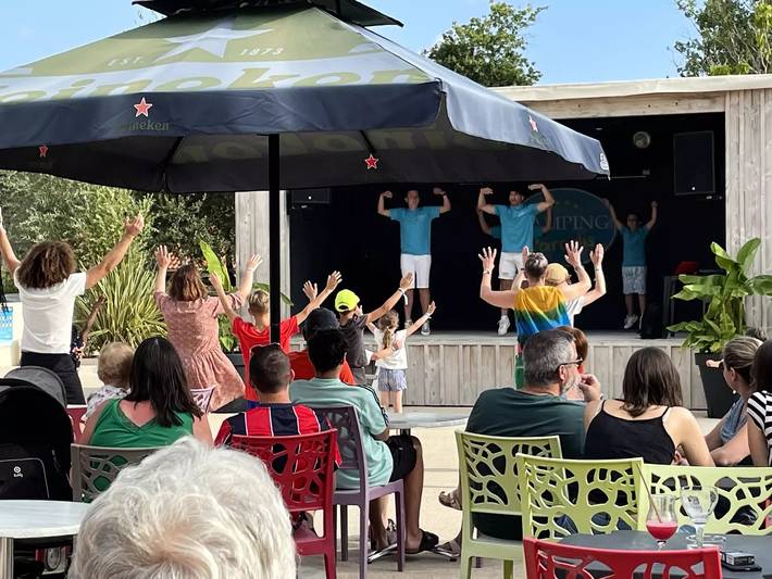 Mobil home pour 6 personnes, avec piscine et terrasse à Vensac - 3