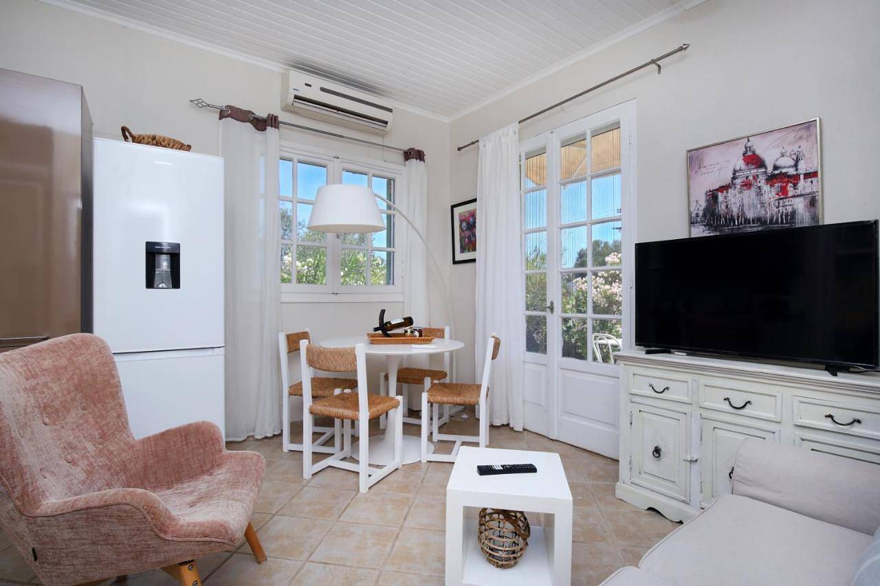 One-Bedroom House in Καρυώτες, Ελλάδα