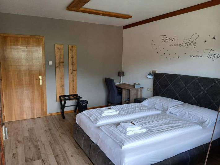 Ferienhaus für 2 Personen, mit Garten und Ausblick in Gitschtal