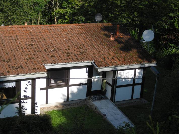 Ferienwohnung für 3 Personen, mit Terrasse und Garten sowie Pool und Sauna in Ronshausen