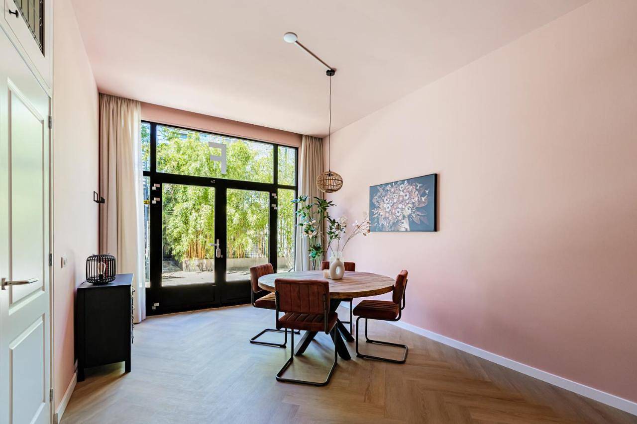 Geheel appartement, Two-Bedroom Apartment in Amsterdam Oost, Nederlandse kust