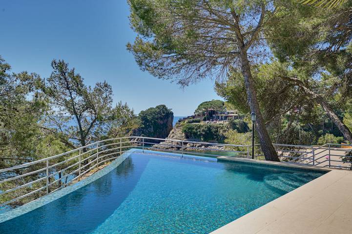 Ferienhaus für 12 Personen, mit Terrasse und Garten in Blanes - 2