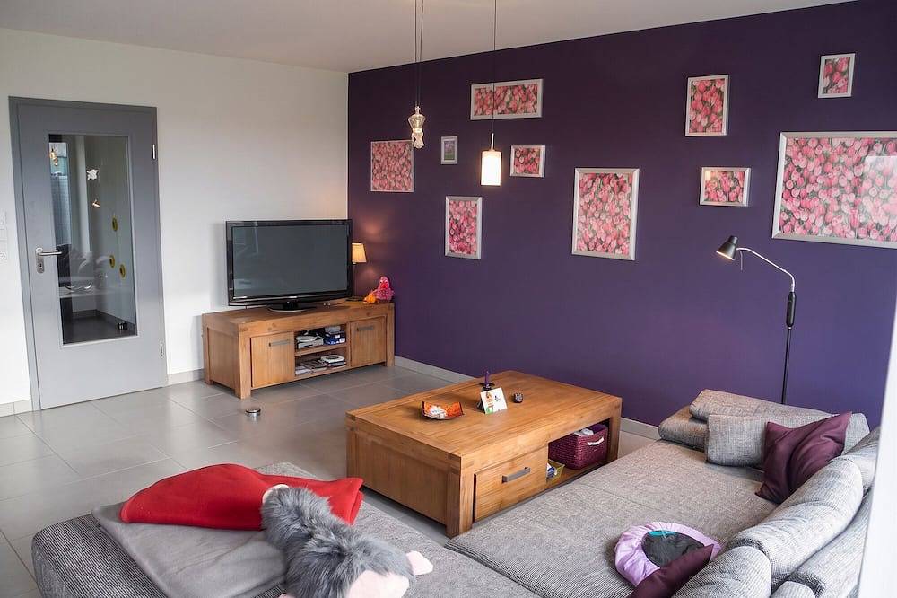 Ganze Wohnung, Landglück – Ferienhaus mit Terrasse, Garten und Platz für bis zu 9 Gäste in Oesterdeichstrich, Dithmarschen