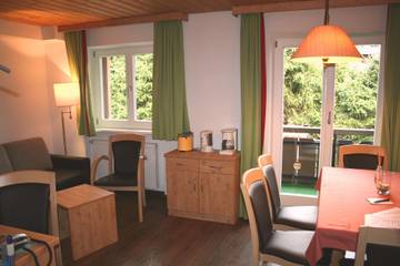 Vacation Apartment for 5 Guests in Bad Wiessee, Alpine Region of Tegernsee and Schliersee, Picture 2
